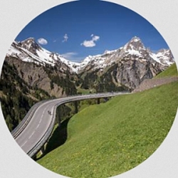 der Garmin Edge 820 verfgt ber eine routingfhige Fahrradkarte