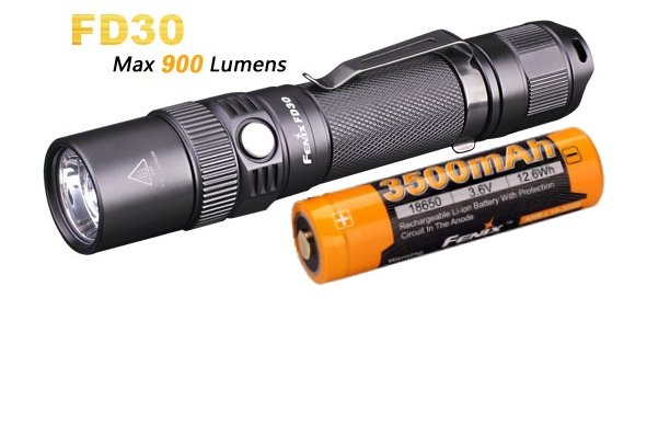 Produktbild von Fenix FD30 - Fokussierbare LED Taschenlampe mit 900 Lumen inkl. 3500 mAh Akku