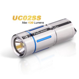 Fenix UC02SS blau - Wiederaufladbare Edelstahl-LED-Taschenlampe mit 130 Lumen für Schlüsselanhänger