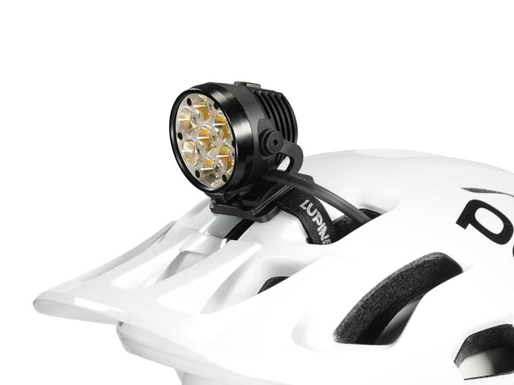 Produktbild von Lupine Betty R14 Helmlampe mit 5400 Lumen, 13.8 Ah SmartCore Akku + Bluetooth Fernbedienung