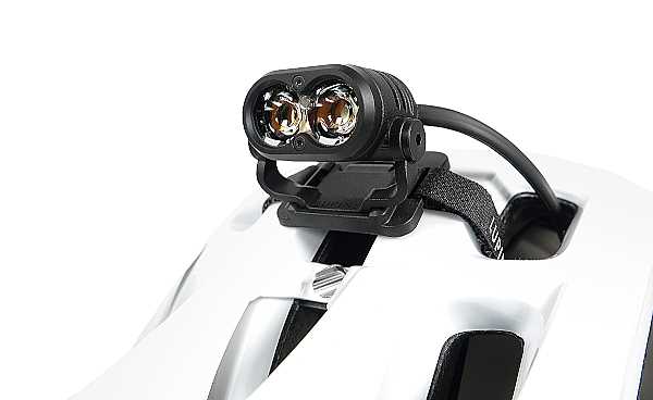 Lupine Piko BT 4SC Helmlampe, 3.5Ah SmartCore-Akku, Helmhalter, Bluetooth Fernbedienung, Ladegert Wiesel